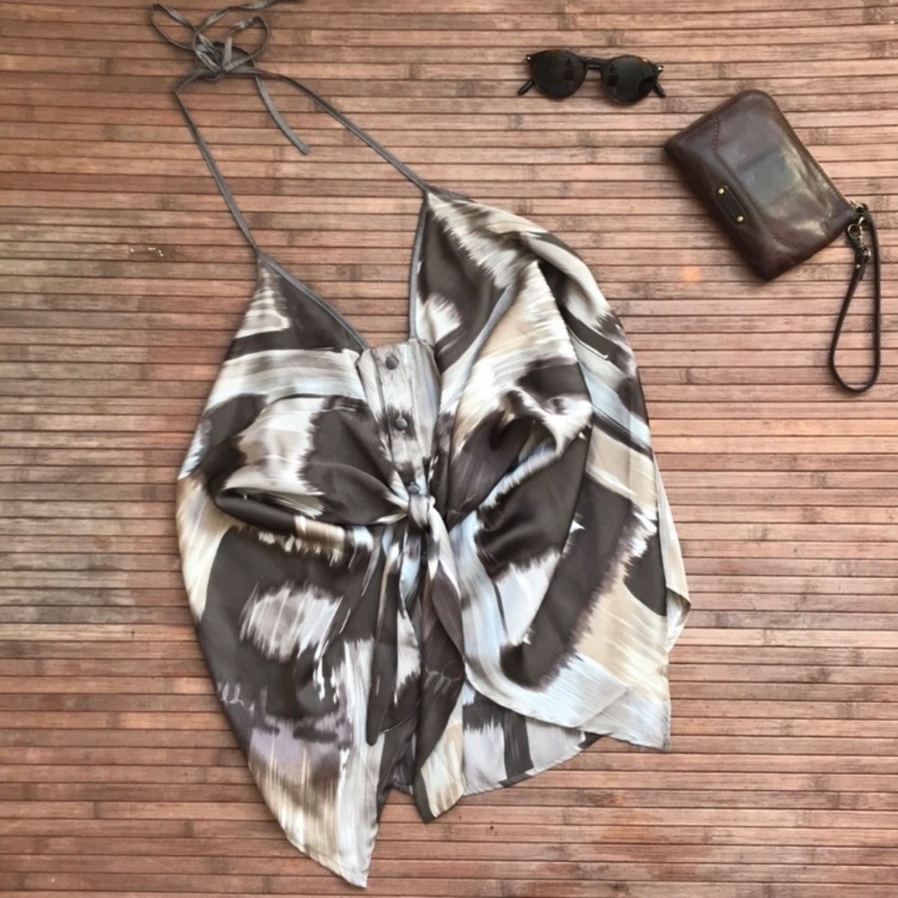 Esley • Tie Front Tank Top